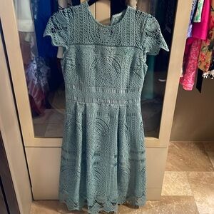 NWT! White House Black Market Embroidered lace midi dress
